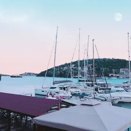 Daire Lefkada Seascape W Breathtaking Views *